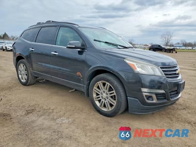 Czwarte zdjęcie samochodu z boku: 2013 CHEV TRAVERSE VIN:1GNKRGKD7DJ221898 - miniatura