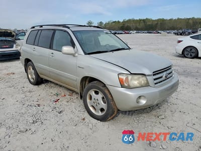 Czwarte zdjęcie samochodu z boku: 2005 TOYOTA HIGHLANDER LIMITED VIN:JTEDP21A250054693 - miniatura