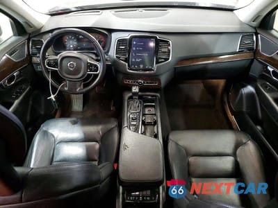 Zdjęcie 8 z 12 samochodu: 2016 VOLVO XC90 T6 VIN:YV4A22PKXG1023059 - miniatura