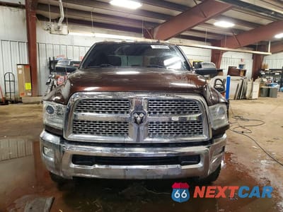 Piąte zdjęcie samochodu w środku: 2013 RAM 2500 LARAMIE VIN:3C6TR5FT4DG584333 - miniatura