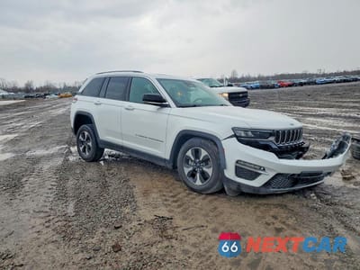 Czwarte zdjęcie samochodu z boku: 2023 JEEP GRAND CHEROKEE LIMITED 4XE VIN:1C4RJYB61PC664255 - miniatura