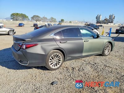 Trzecie zdjęcie samochodu z tyłu: 2019 LEXUS ES 300H LUXURY VIN:58AB21B13KU004297 - miniatura