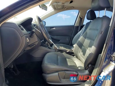 Zdjęcie 7 z 11 samochodu: 2011 VOLKSWAGEN JETTA SE VIN:3VWDX7AJ0BM012546 - miniatura