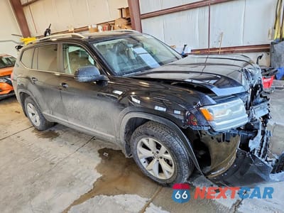 Czwarte zdjęcie samochodu z boku: 2018 VOLKSWAGEN ATLAS SEL VIN:1V2MR2CAXJC511317 - miniatura