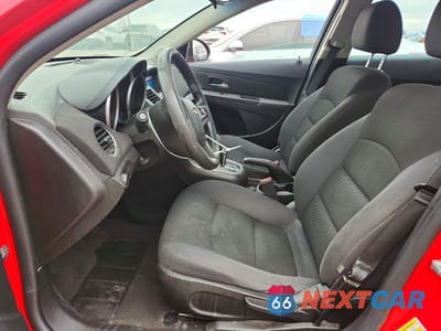 Zdjęcie 7 z 12 samochodu: 2015 CHEVROLET CRUZE LT VIN:1G1PC5SB1F7285866 - miniatura