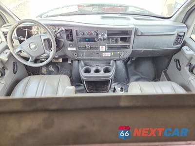 Zdjęcie 8 z 13 samochodu: 2014 CHEVROLET EXPRESS G1500 VIN:1GCSGAFX4E1166909 - miniatura