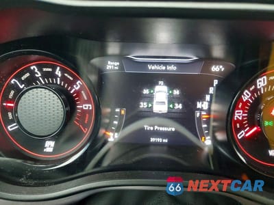 Zdjęcie 9 z 12 samochodu: 2023 DODGE CHALLENGER SXT VIN:2C3CDZAGXPH510593 - miniatura