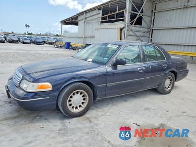 2000 FORD CROWN VICTORIA LX 2FAFP74W6YX147875 - główne zdjęcie licytacji z USA - miniatura