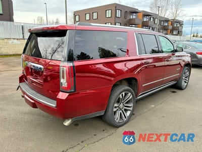Czwarte zdjęcie samochodu z boku: 2020 GMC YUKON XL DENALI VIN:1GKS2HKJ6LR241329 - miniatura