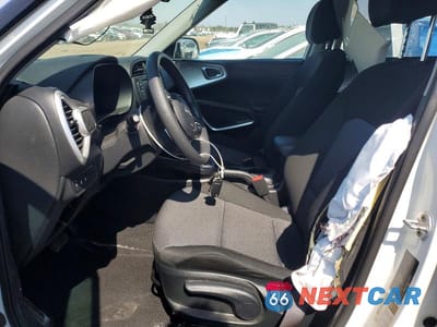 Zdjęcie 7 z 12 samochodu: 2023 KIA SOUL LX VIN:KNDJ23AU8P7859145 - miniatura