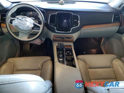 Zdjęcie 8 z 12 samochodu: 2019 VOLVO XC90 T6 INSCRIPTION VIN:YV4A22PLXK1465454 - miniatura