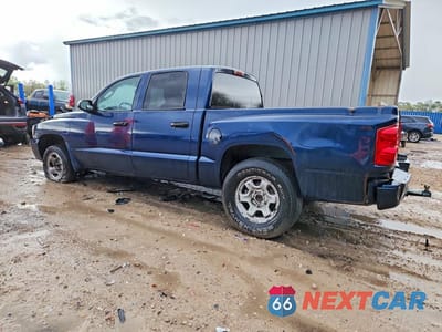 Drugie zdjęcie samochodu z przodu: 2007 DODGE DAKOTA QUAD SLT VIN:1D7HE48K37S136922 - miniatura