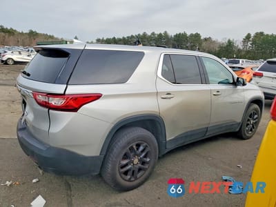 Trzecie zdjęcie samochodu z tyłu: 2020 CHEVROLET TRAVERSE LS VIN:1GNEVLKW6LJ173201 - miniatura