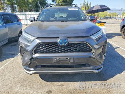 Piąte zdjęcie samochodu w środku: 2023 TOYOTA RAV4 PRIME SE VIN:JTMAB3FV7PD141170 - miniatura