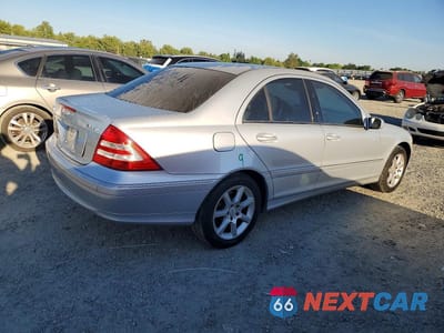 Trzecie zdjęcie samochodu z tyłu: 2007 MERCEDES-BENZ C 280 4MATIC VIN:WDBRF92H17F884243 - miniatura