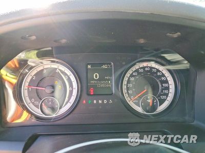 Zdjęcie 9 z 13 samochodu: 2019 RAM 1500 CLASSIC SLT VIN:1C6RR7TTXKS587446 - miniatura