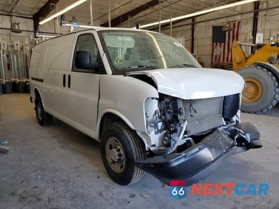 Czwarte zdjęcie samochodu z boku: 2025 CHEVROLET EXPRESS 2500 CARGO UTILITY / SERVICE VAN VIN:1GCWGAFP6S1189430 - miniatura