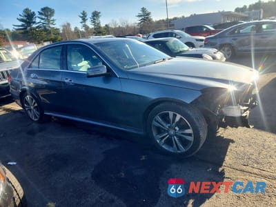 Czwarte zdjęcie samochodu z boku: 2016 MERCEDES-BENZ E 350 4MATIC VIN:WDDHF8JB9GB223853 - miniatura