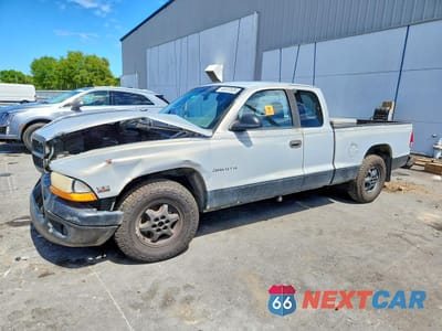 2000 DODGE DAKOTA 1B7GL22X9YS550289 - główne zdjęcie licytacji z USA - miniatura