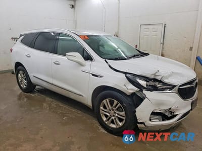 Czwarte zdjęcie samochodu z boku: 2020 BUICK ENCLAVE ESSENCE VIN:5GAERBKW8LJ130410 - miniatura