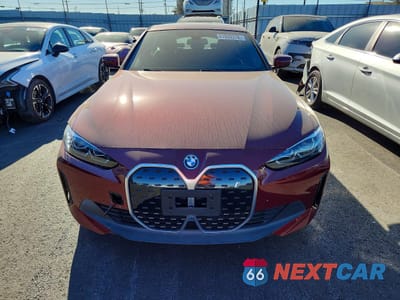 Piąte zdjęcie samochodu w środku: 2023 BMW I4 EDRIVE 35 VIN:WBY43AW04PFR35646 - miniatura