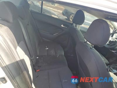Zdjęcie 10 z 12 samochodu: 2018 KIA FORTE LX 5P VIN:KNAFK5A80J5745287 - miniatura