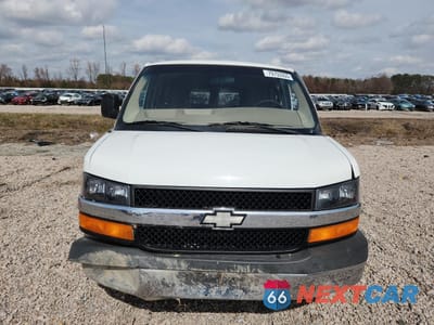 Piąte zdjęcie samochodu w środku: 2003 CHEVROLET EXPRESS G3500 VIN:1GAHG39U631215220 - miniatura