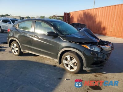 Czwarte zdjęcie samochodu z boku: 2019 HONDA HR-V LX VIN:3CZRU5H39KG710255 - miniatura