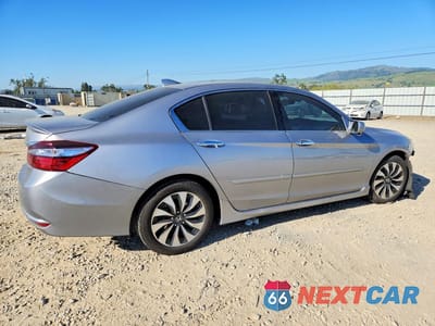 Trzecie zdjęcie samochodu z tyłu: 2017 HONDA ACCORD TOURING HYBRID VIN:JHMCR6F77HC029868 - miniatura