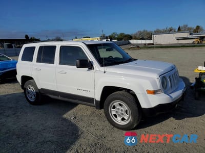 Czwarte zdjęcie samochodu z boku: 2012 JEEP PATRIOT SPORT VIN:1C4NJRBB4CD568805 - miniatura
