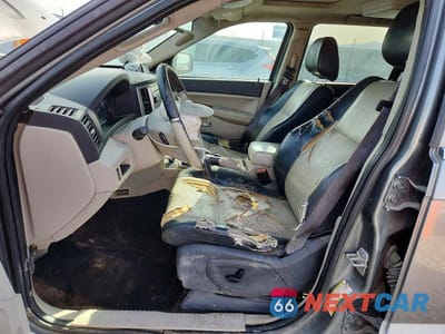 Zdjęcie 7 z 12 samochodu: 2008 JEEP GRAND CHEROKEE LIMITED VIN:1J8HR58298C106283 - miniatura