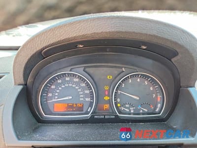 Zdjęcie 9 z 12 samochodu: 2008 BMW X3 3.0SI VIN:WBXPC93448WJ10120 - miniatura