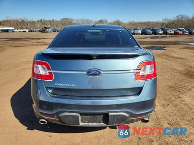 Zdjęcie 6 z 11 samochodu: 2010 FORD TAURUS SHO VIN:1FAHP2KTXAG109758 - miniatura