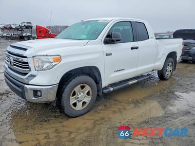 2017 TOYOTA TUNDRA SR5 4WD 5.7L V8 DOUBLE CAB 5TFUY5F18HX601733 - główne zdjęcie licytacji z USA - miniatura