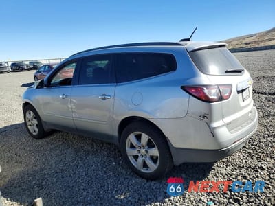 Drugie zdjęcie samochodu z przodu: 2016 CHEVROLET TRAVERSE LT VIN:1GNKVGKD1GJ135938 - miniatura