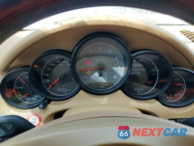 Zdjęcie 9 z 12 samochodu: 2014 PORSCHE CAYENNE S HYBRID VIN:WP1AE2A29ELA51180 - miniatura