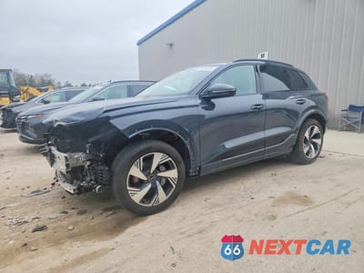 2025 AUDI Q6 E-TRON PREMIUM WA114BGFXSA044514 - główne zdjęcie licytacji z USA - miniatura
