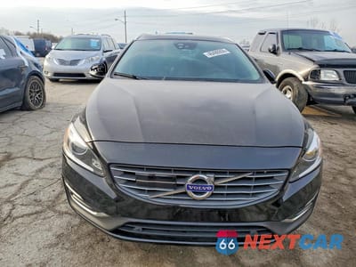 Piąte zdjęcie samochodu w środku: 2016 VOLVO V60 PLATINUM VIN:YV1612SM1G1325337 - miniatura