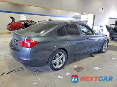 Trzecie zdjęcie samochodu z tyłu: 2013 BMW 328 XI SULEV VIN:WBA3B5G55DNS03882 - miniatura