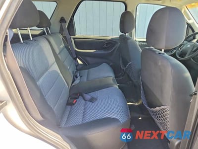 Zdjęcie 10 z 11 samochodu: 2004 FORD ESCAPE XLT VIN:1FMYU031X4KA98214 - miniatura