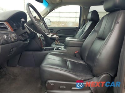 Zdjęcie 7 z 12 samochodu: 2014 CHEVROLET TAHOE K1500 LT VIN:1GNSKBE07ER153220 - miniatura