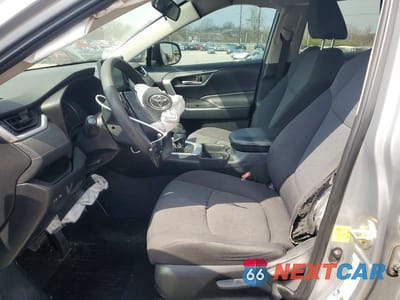 Zdjęcie 7 z 13 samochodu: 2019 TOYOTA RAV4 VIN:2T3P1RFV6KW034901 - miniatura