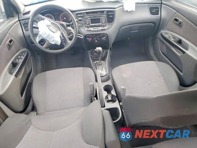 Zdjęcie 8 z 12 samochodu: 2011 KIA RIO5 LX VIN:KNADH5A30B6768252 - miniatura