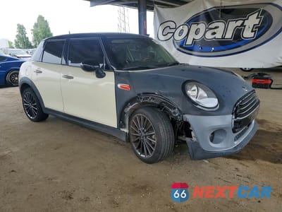 Czwarte zdjęcie samochodu z boku: 2017 MINI COOPER VIN:WMWXU1C51H2D58031 - miniatura
