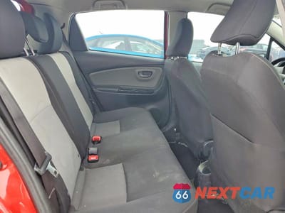 Zdjęcie 10 z 12 samochodu: 2018 TOYOTA YARIS 5-DOOR L VIN:VNKKTUD35JA089790 - miniatura