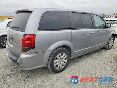 Trzecie zdjęcie samochodu z tyłu: 2018 DODGE GRAND CARAVAN SE VIN:2C4RDGBG6JR161278 - miniatura