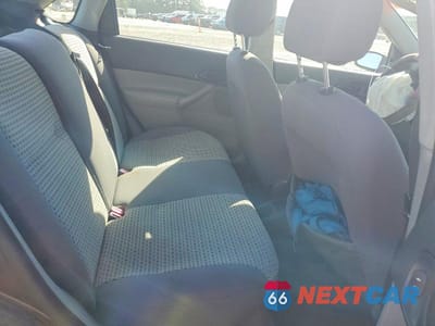 Zdjęcie 10 z 12 samochodu: 2006 FORD FOCUS VIN:1FAFP34N46W188482 - miniatura