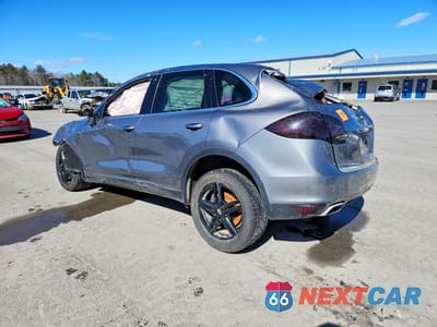 Drugie zdjęcie samochodu z przodu: 2012 PORSCHE CAYENNE VIN:WP1AA2A28CLA06532 - miniatura