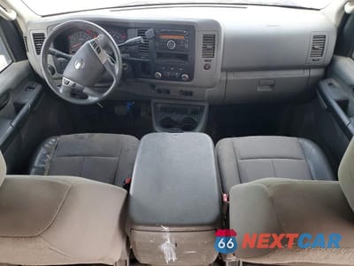 Zdjęcie 8 z 14 samochodu: 2012 NISSAN NV 2500 UTILITY / SERVICE VAN VIN:1N6AF0KY7CN109713 - miniatura