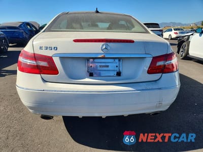 Zdjęcie 6 z 12 samochodu: 2010 MERCEDES-BENZ E 350 VIN:WDDKJ5GBXAF039015 - miniatura